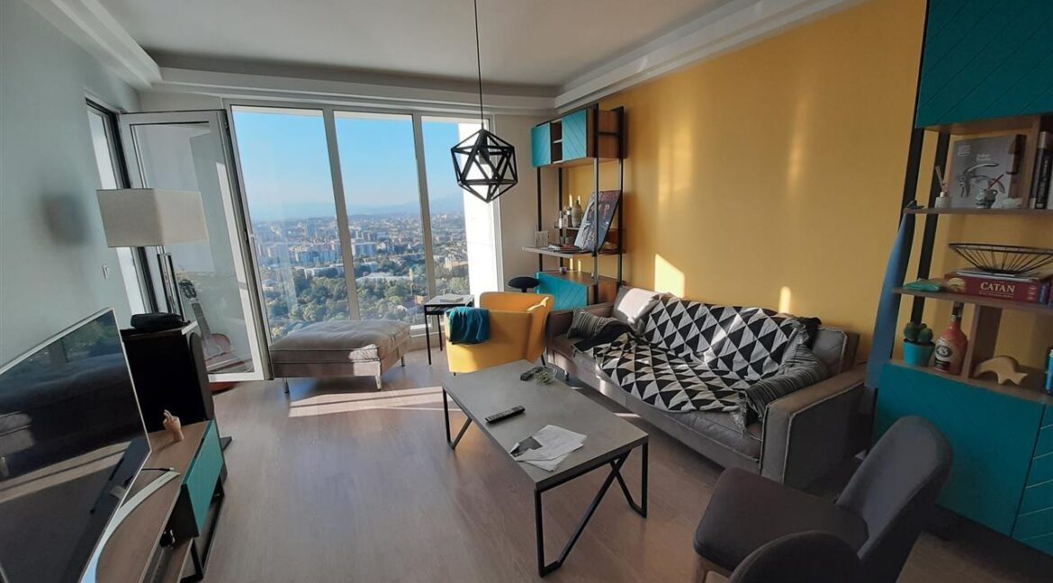 For-rent-modern-53m2-apartment-with-a-view-Sky-City (9)