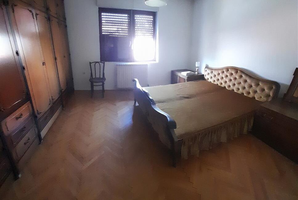 a-house-floor-for-rent-at-the-very-center-of-skopje (5)